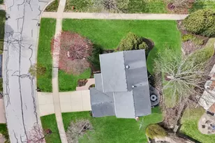 1641 Lois Ann Ln, Naperville, IL 60563 - Photo 46