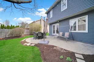 1641 Lois Ann Ln, Naperville, IL 60563 - Photo 40