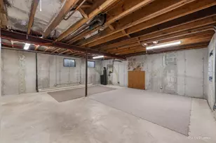 557 Ingalton Ave, West Chicago, IL 60185 - Photo 24