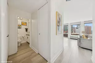 111 E Chestnut St, Chicago, IL 60611 - Photo 14