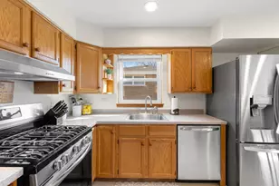 [Address not provided], La Grange Park, IL 60526 - Photo 8