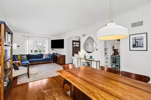 1019 Division St, Oak Park, IL 60302 - Photo 2