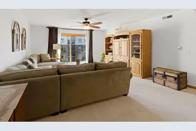 10 S Wille Street #603, Mount Prospect, IL 60056 - Photo 4
