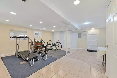 5806 W Wilson Avenue, Chicago, IL 60630 - Photo 16
