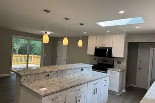 28450 N Shagbark Ln, Libertyville, IL 60048 - Photo 6