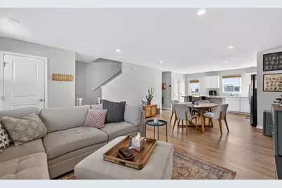 383 Thresher Street, Dekalb, IL 60115 - Photo 6