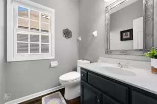 2220 Brookwood Dr, South Elgin, IL 60177 - Photo 8