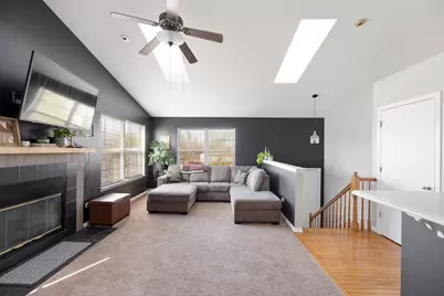 1002 Castleshire Drive, Woodstock, IL 60098 - Photo 4