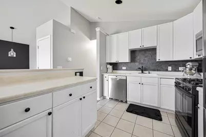 1002 Castleshire Drive, Woodstock, IL 60098 - Photo 14