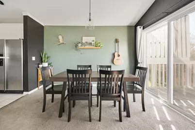 1002 Castleshire Drive, Woodstock, IL 60098 - Photo 8