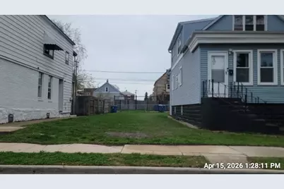 330 154th Place, Calumet City, IL 60409 - Photo 2