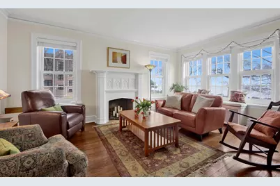 554 Sheridan Square #1, Evanston, IL 60202 - Photo 4