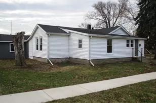 306 S Page St, Harvard, IL 60033 - Photo 2