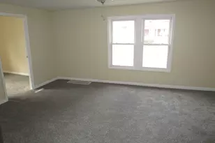 306 S Page St, Harvard, IL 60033 - Photo 10