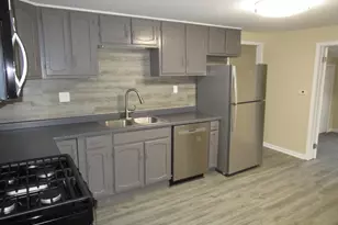 306 S Page St, Harvard, IL 60033 - Photo 6