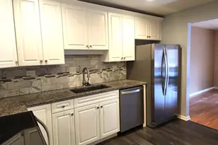 1S055 Spring Rd, Oakbrook Terrace, IL 60181 - Photo 12