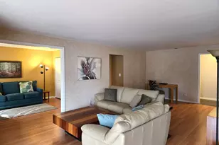 1S055 Spring Rd, Oakbrook Terrace, IL 60181 - Photo 8