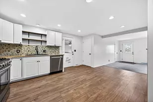 605 Belaire Dr, Washington, IL 61571 - Photo 16