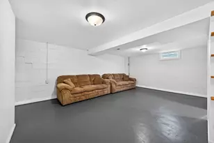 605 Belaire Dr, Washington, IL 61571 - Photo 34