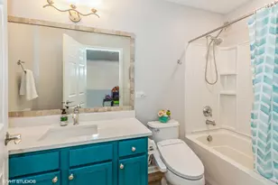 375 N Commerce St, Aurora, IL 60504 - Photo 14