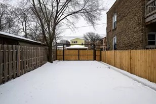 7653 S St Lawrence Ave, Chicago, IL 60619 - Photo 28