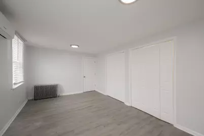 7653 S Saint Lawrence Avenue, Chicago, IL 60619 - Photo 20