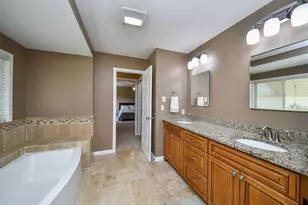 40W983 Line Dr, Elburn, IL 60119 - Photo 16