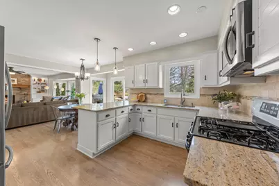 2429 Rio Grande Circle, Naperville, IL 60565 - Photo 4