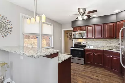 1558 Portsmouth Avenue, Westchester, IL 60154 - Photo 8