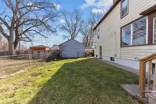 615 44th St, Rock Island, IL 61201 - Photo 20