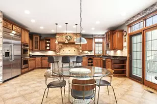 543 N Chestnut St, Addison, IL 60101 - Photo 10