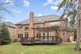 543 N Chestnut St, Addison, IL 60101 - Photo 2