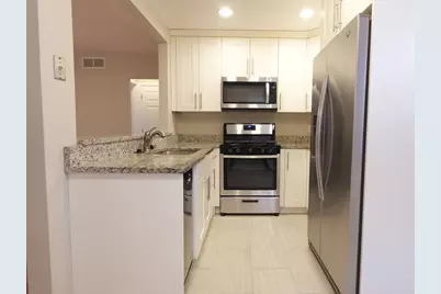 2401 Huron Terrace, Waukegan, IL 60087 - Photo 14