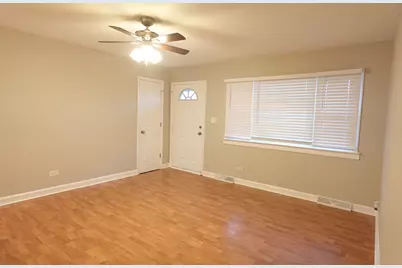 2401 Huron Terrace, Waukegan, IL 60087 - Photo 6