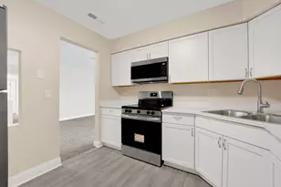 1145 Pleasant Run Dr, Wheeling, IL 60090 - Photo 4