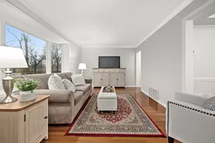 6815 Willow Springs Rd, Countryside, IL 60525 - Photo 18