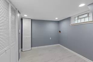 320 Streamside Dr, Harvey, IL 60426 - Photo 16