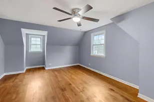 320 Streamside Dr, Harvey, IL 60426 - Photo 8