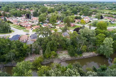 320 Streamside Drive, Harvey, IL 60426 - Photo 4