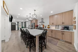 338 Lakelawn Blvd, Aurora, IL 60506 - Photo 4