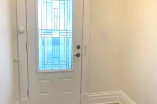 214 S Fordham Ave, Aurora, IL 60506 - Photo 2