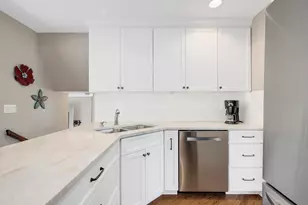 703 E Redwood Ln, Arlington Heights, IL 60004 - Photo 10