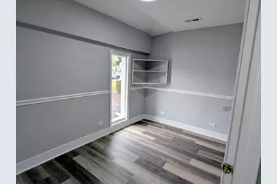 1S085 Summit Avenue, Oakbrook Terrace, IL 60181 - Photo 10