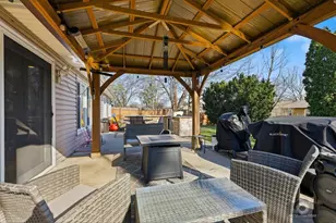 113 Lexington Dr, Bolingbrook, IL 60440 - Photo 14