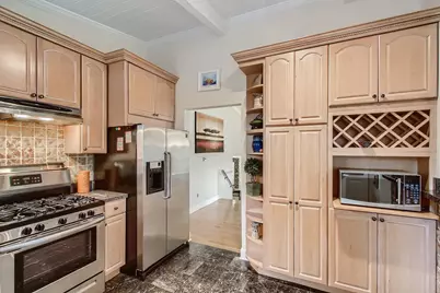 9529 Keystone Avenue, Skokie, IL 60076 - Photo 8