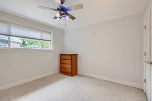 9529 Keystone Ave, Skokie, IL 60076 - Photo 14