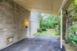 9529 Keystone Ave, Skokie, IL 60076 - Photo 2