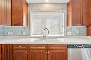 1277 E Thacker St, Des Plaines, IL 60016 - Photo 8