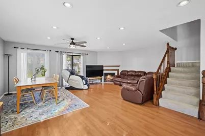 329 Redwing Drive, Deerfield, IL 60015 - Photo 2