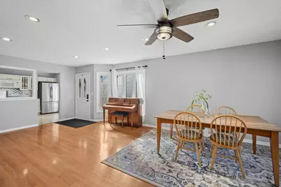 329 Redwing Drive, Deerfield, IL 60015 - Photo 6